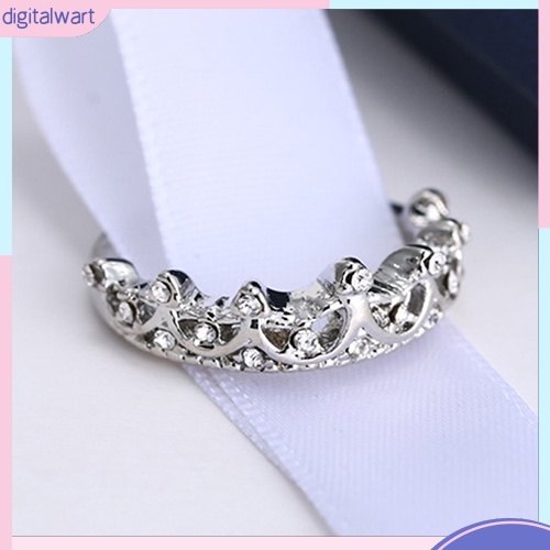 Nhẫn mạ bạc hình vương miện đính đá xinh xắn