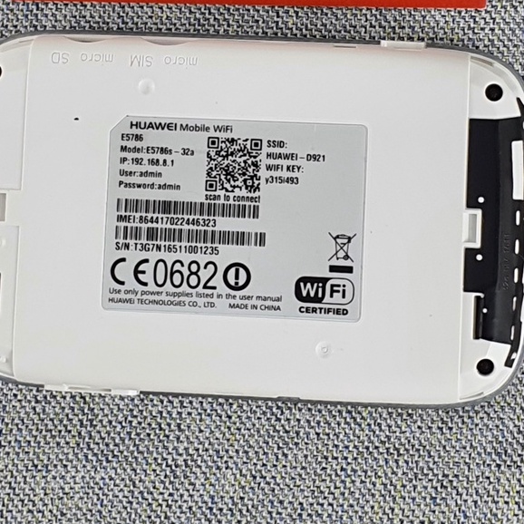 Bộ Phát Wifi 4G Huawei E5786 Tốc Độ Cực Khủng 300Mb, Pin 3000mah,10 Thiết Bị Kết Nối, Sử Dụng Đa Nhà Mạng