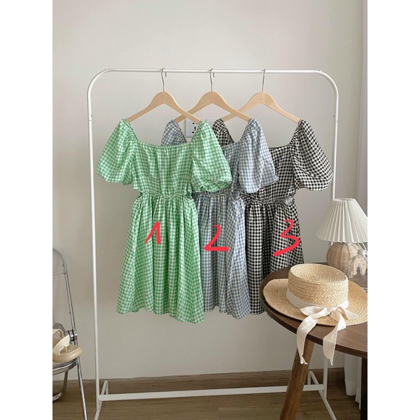 váy kẻ trễ vai khoét eo