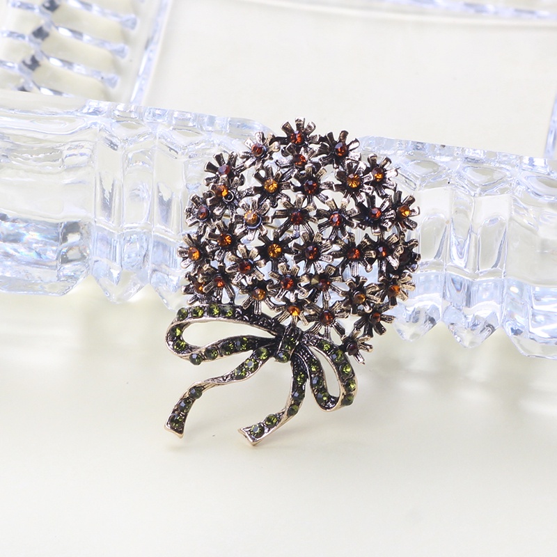 Ghim Cài Áo Kim Loại Hình Giỏ Hoa Đính Đá Sang Trọng