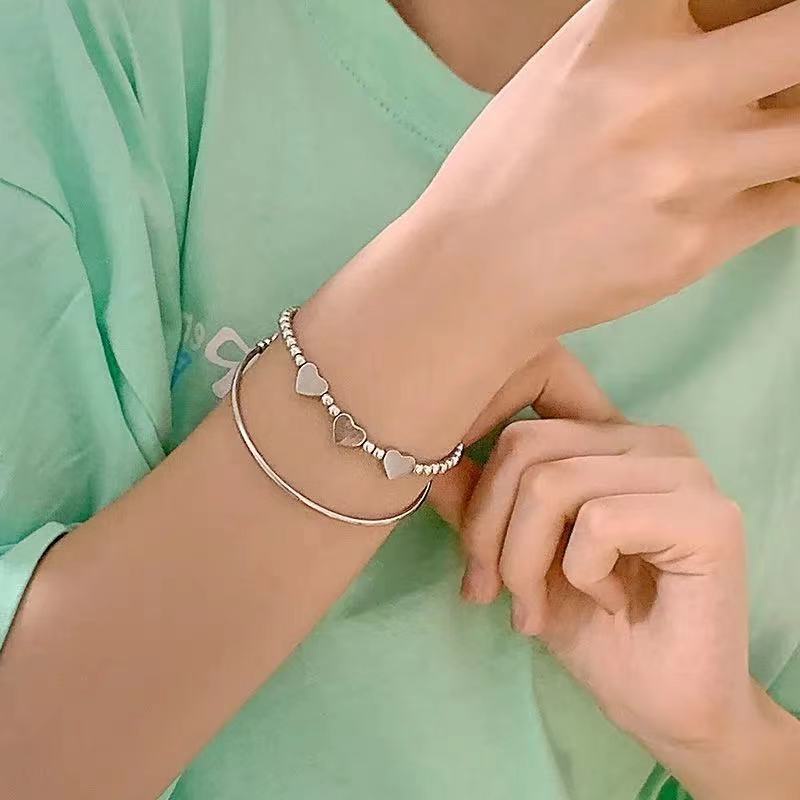 Vòng Đeo Tay Dạng Mở Hình Trái Tim Thời Trang Dành Cho Nữ