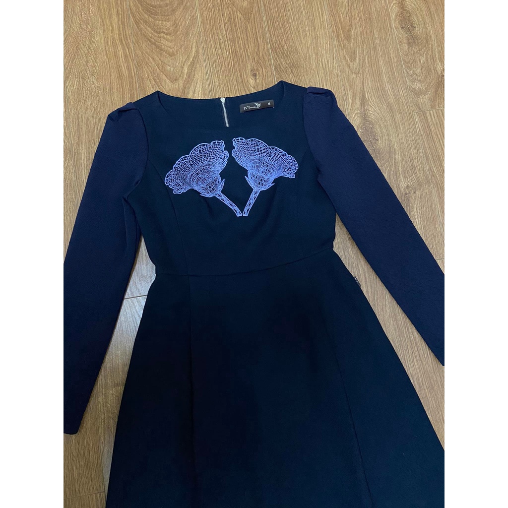 Váy ivy size M, thu đông, mới 97%