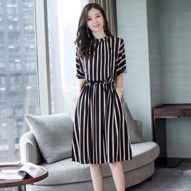 ĐẦM MIDI SỌC RÚT EO
