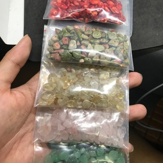 Đá vụn thanh tẩy đủ loại có lỗ làm HandMade