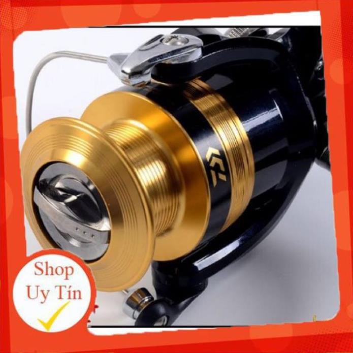 Máy Câu Cao Cấp DAIWA Sweepfire ( TẶNG CƯỚC 100M DAIWA 7 MÀU )  Máy Câu Cá Siêu Bền 2500 -4000