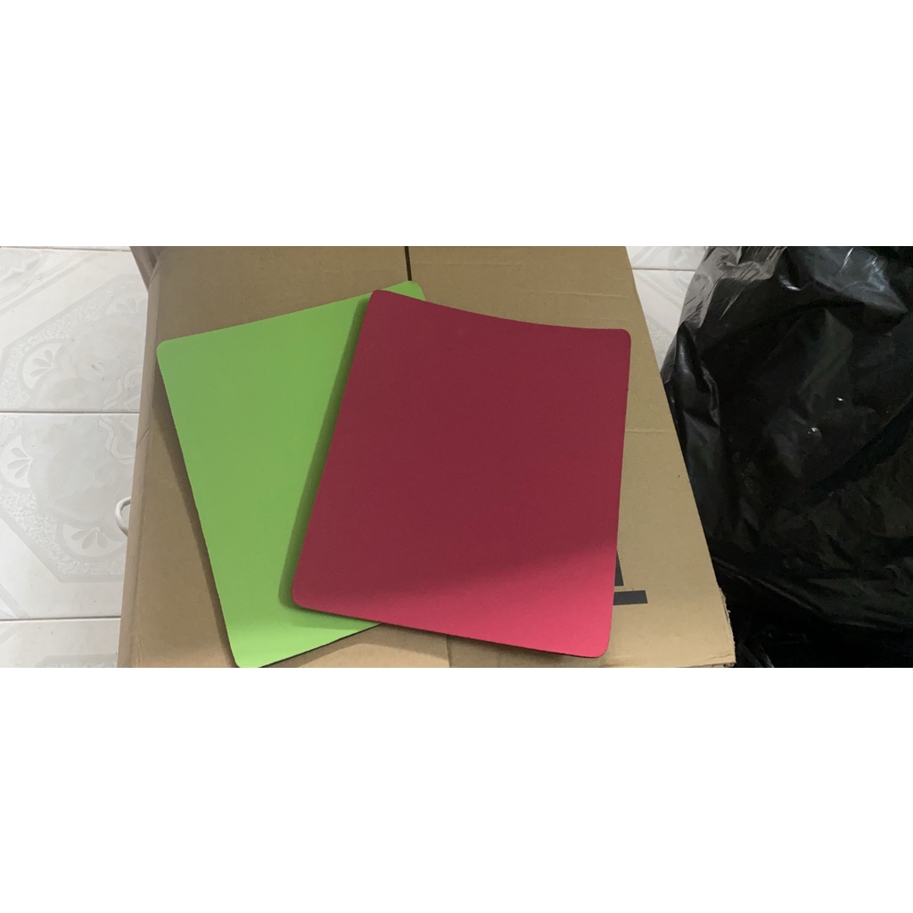 Miếng Lót chuột, bàn di chuột size 18x20cm Xốp nhiều màu sắc, giá thanh lí không viền