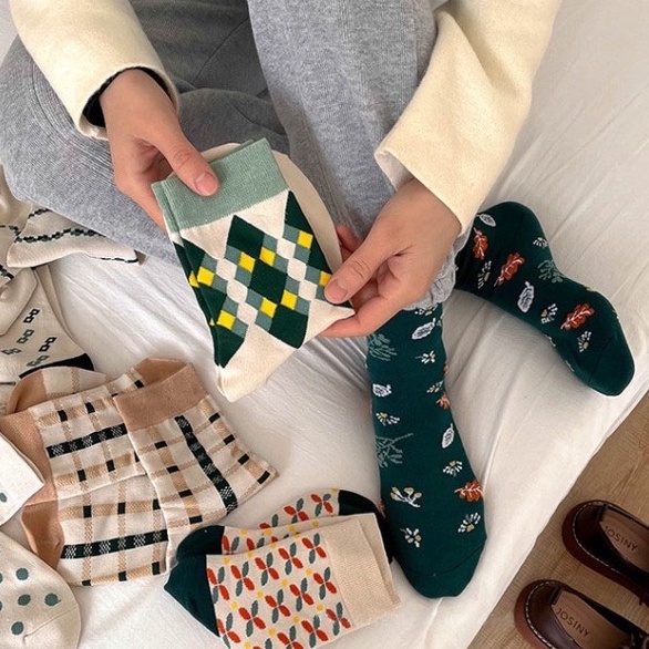 Tất vớ cao cổ tất nữ phiên bản Hàn Quốc tất bông in hình thoi dễ thương màu xanh lá