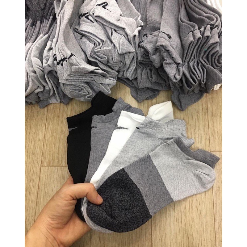 Tất nam xuất dư