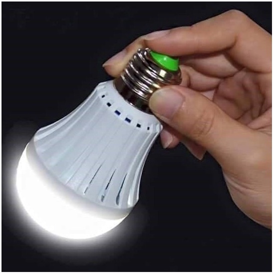 Bóng Đèn LED Tích Điện SUNTEK 7W - Ánh sáng Trắng 6500K, chiếu sáng 5-6 giờ - Bảo hành chính hãng 12 tháng