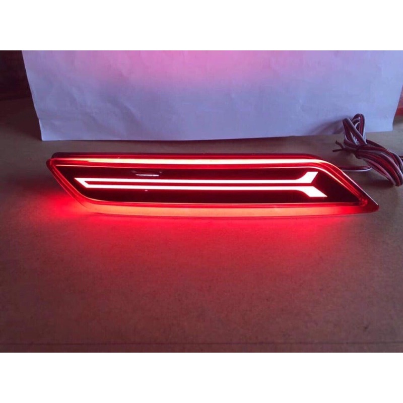 Đèn Led gầm cản sau cho xe Toyota Innova & Ventuner Đời 2016 đến 2022 3 chế độ