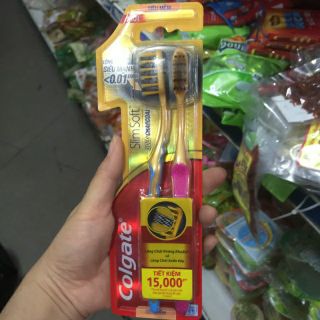 Bộ đôi bàn chải đánh răng Colgate SlimSoft Gold Charcoal siêu mềm