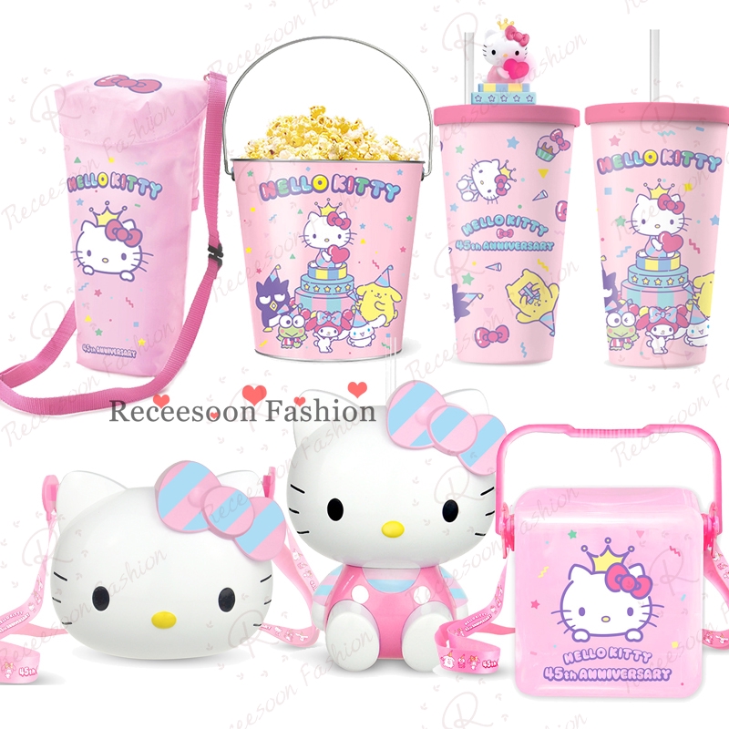 Bình nước Hello Kitty có ống hút bắt mắt