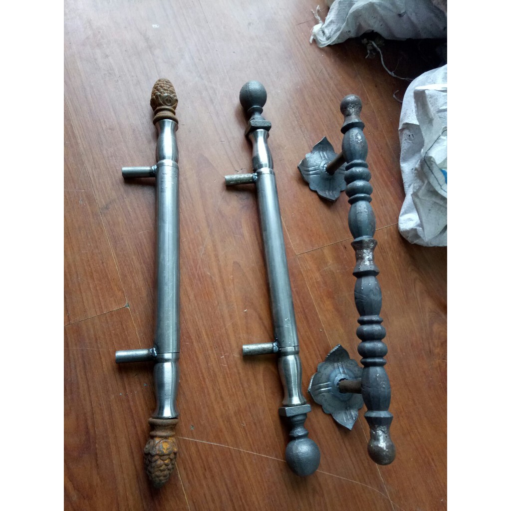 Tay nắm cửa cổng nghệ thuật đẹp