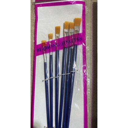 0vỉ 12 và6  cây cọ vẽ màu nước ,bút lông tô tượng thân nhỏ.