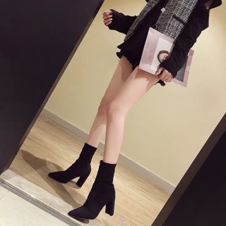 (Order) sz 34-39 Boots cổ lỡ da lộn gót 7-9cm basic dễ phối đồ