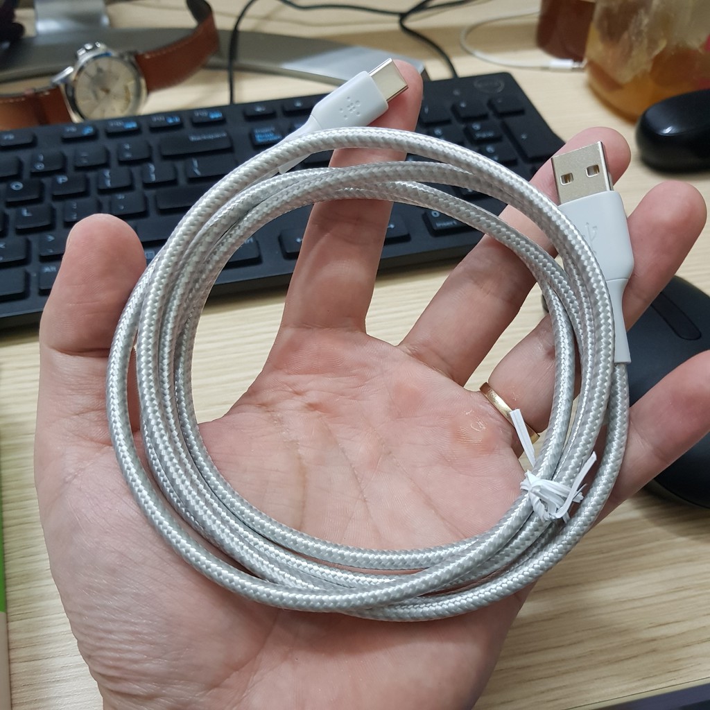 Cáp sạc Belkin TypeC bọc dù,dài 1,5m ,sạc cực nhanh và bền bỉ