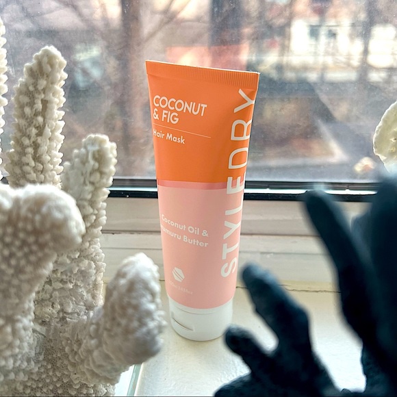 Mặt Nạ Tóc Styledry Coconut &amp; Fig Hair Mask