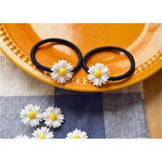 Dây cột tóc và kẹp hoa cúc kiểu Hàn Quốc