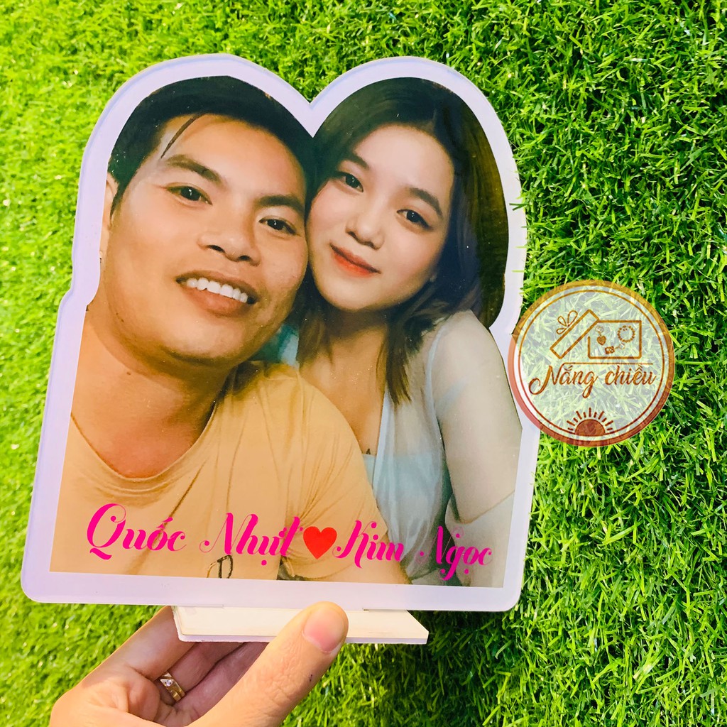 Stander tượng đứng in hình cá nhân