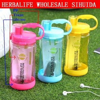 Bình nước 100ml hợp vệ sinh