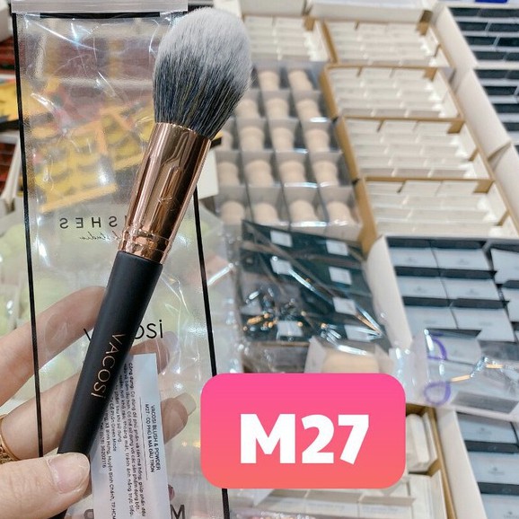 Cọ phủ phấn và má hồng Vacosi M27 VACOSI BLUSH &amp; POWDER M27