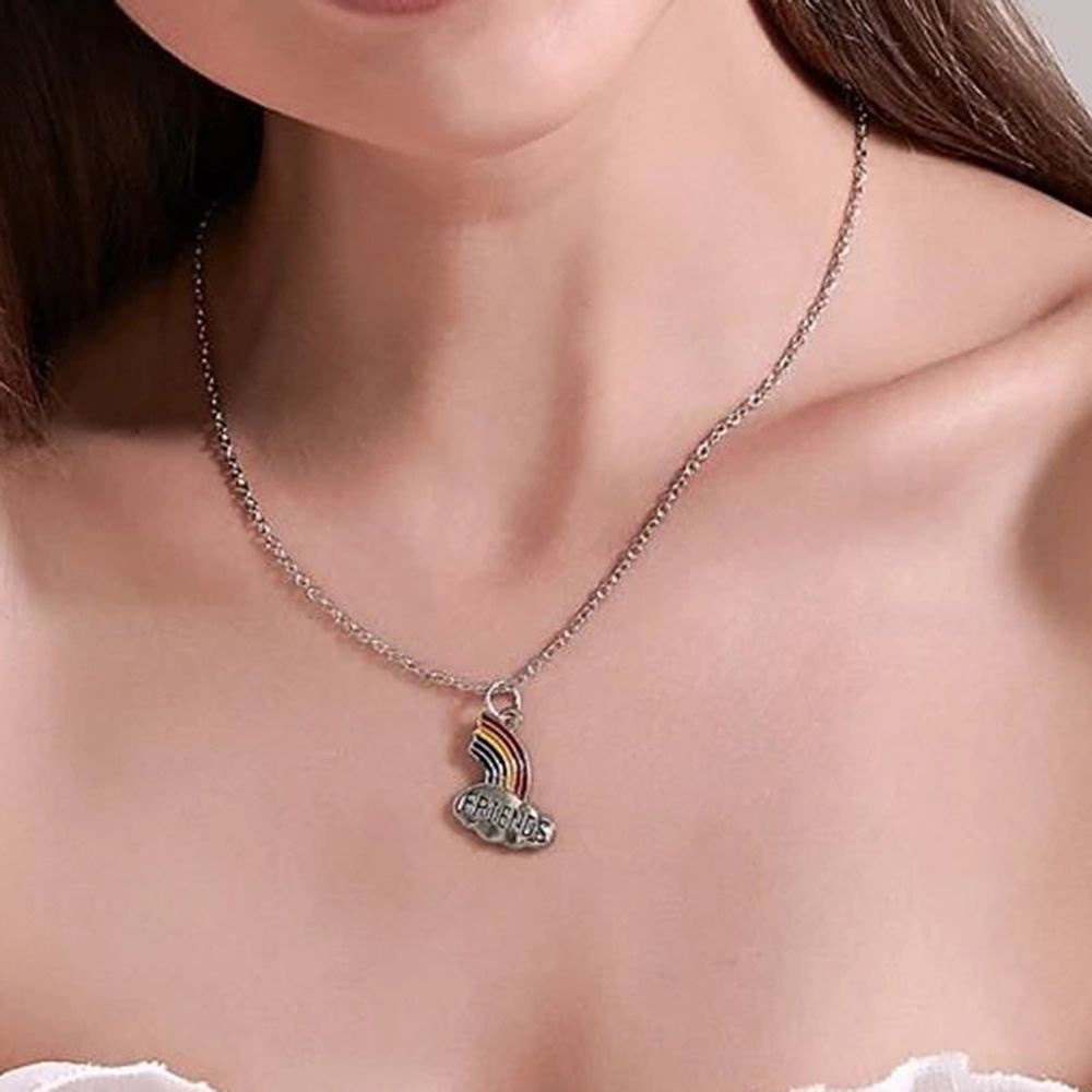 Set 1/2 vòng cổ mặt ghép hình trái tim cầu vồng dễ thương cổ điển thời trang sáng tạo dành cho bạn thân