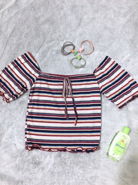 Áo croptop kẻ sọc