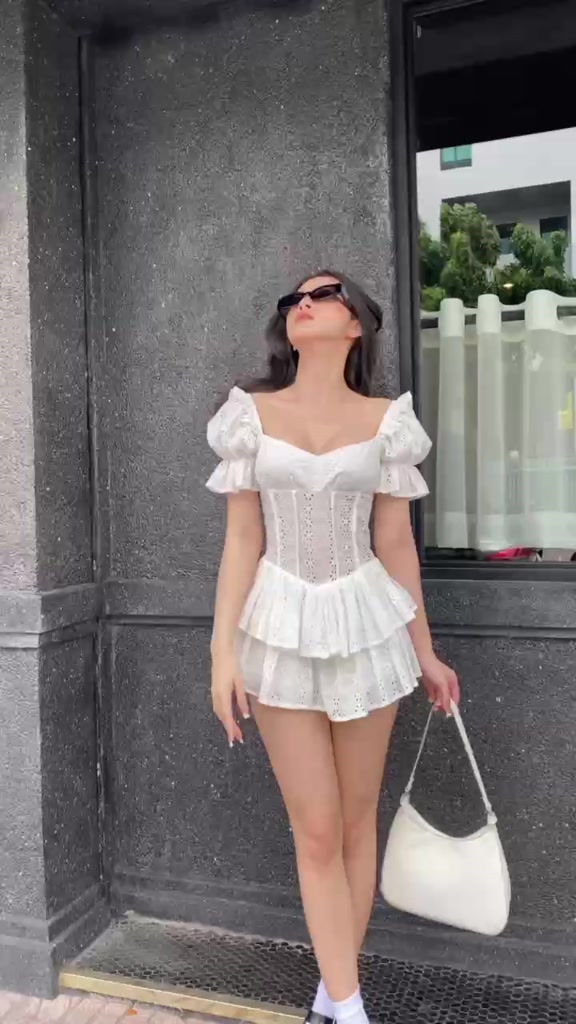 ONONMADE Jumpsuit thêu hoa Angelic Mini Dress | BigBuy360 - bigbuy360.vn