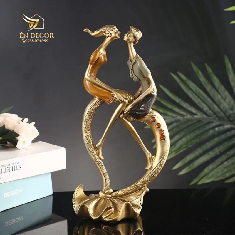 Đôi Nam nữ, Cô Gái Trang Trí Nhà Cửa, Trang trí tủ kệ, Decor nhà đẹp, Én Decor
