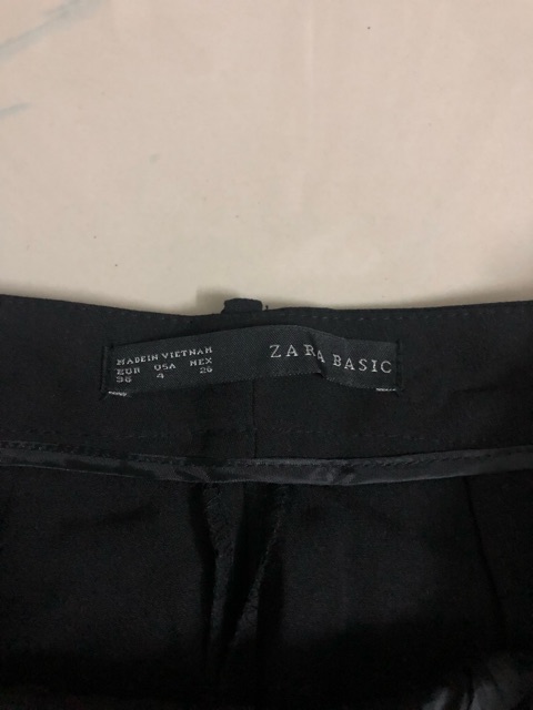 Quần Tây đen Vnxk size 36 tương đương size 27 của vn