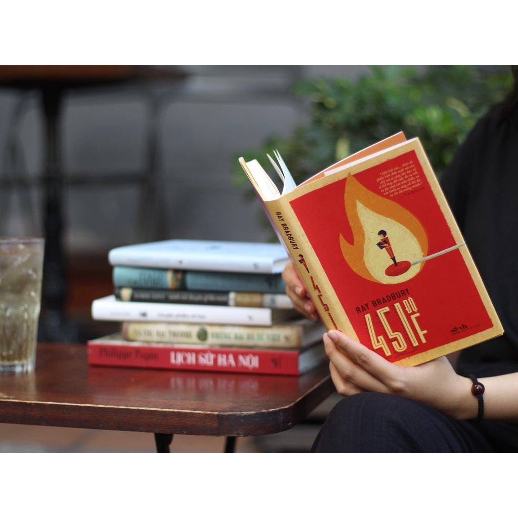Sách Nhã Nam - 451 Độ F (Bìa Cứng)