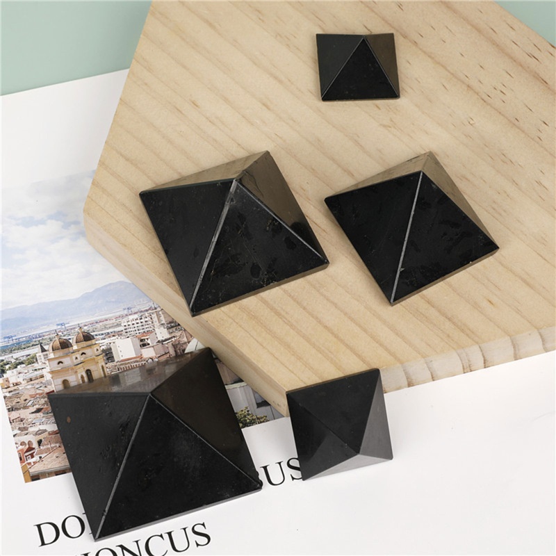 Kim Tự Tháp Bằng Đá Obsidian Màu Đen Tự Nhiên Dùng Trang Trí Phòng Khách