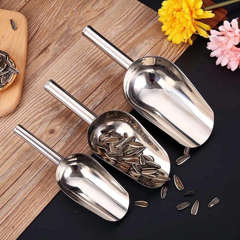 Muôi xúc đá inox