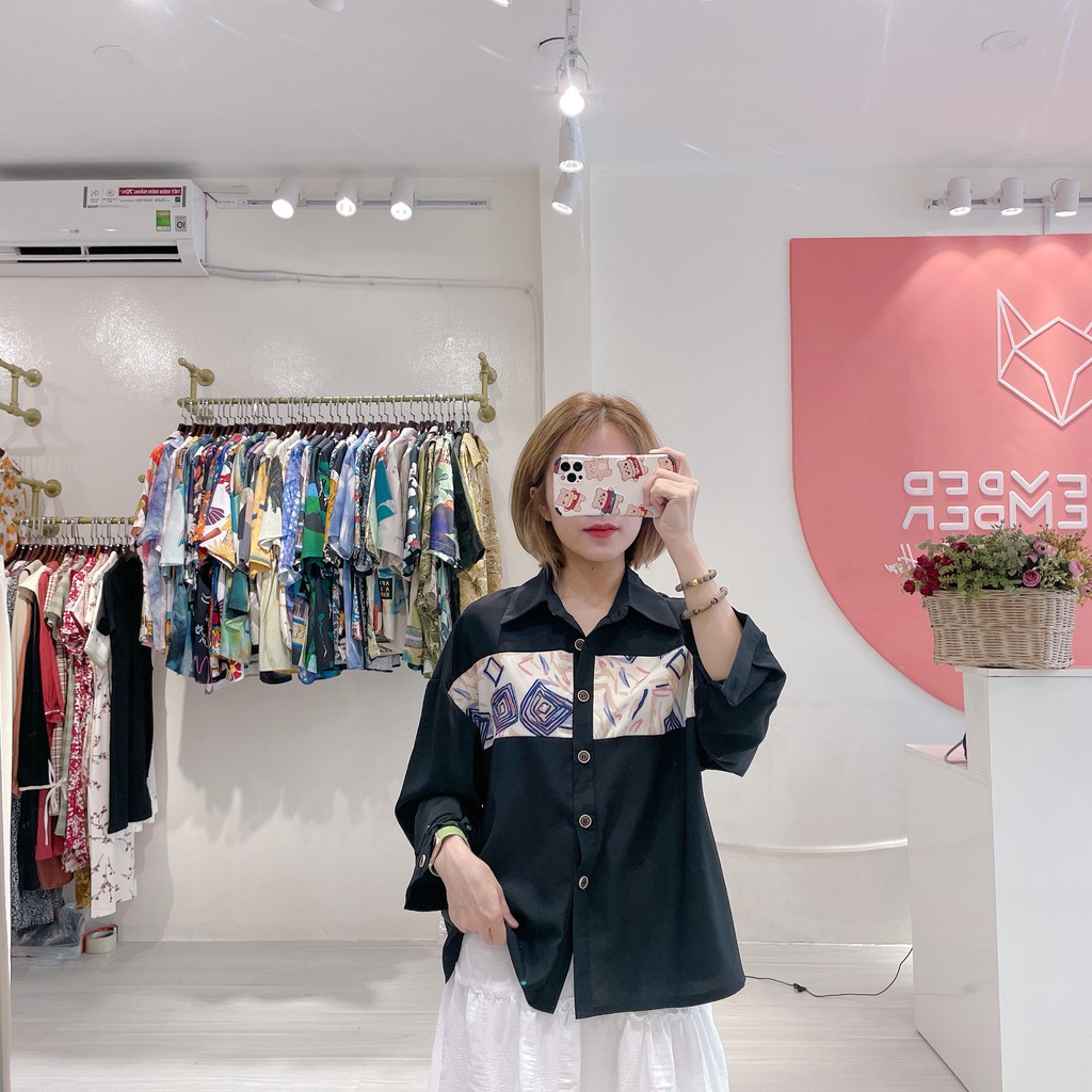 Sơ mi Đen họa tiết ngực | 11 HIN