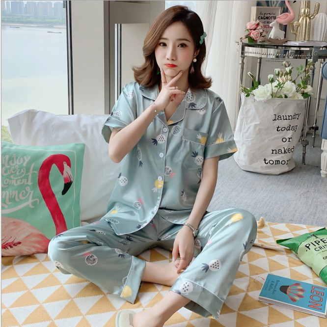 Bộ đồ ngủ pijama cộc tay quần dài cổ bèo chất phi lụa | BigBuy360 - bigbuy360.vn