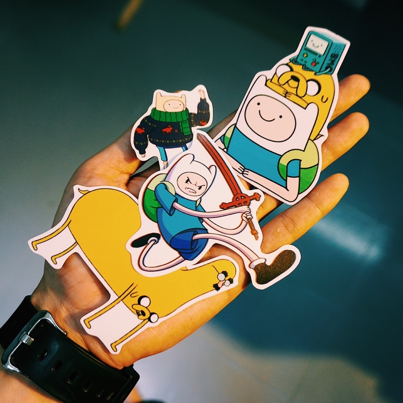 Sticker Jake & Finn chống nước, hình dán mũ bảo hiểm, dán xe, điện thoại, laptop – Nghiện Sticker