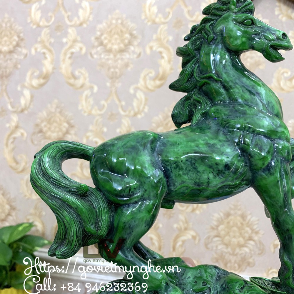 Tượng ngựa phong thủy để bàn làm việc mang may măn tài lộc - Màu Xanh Lục Bích - Cao 24cm