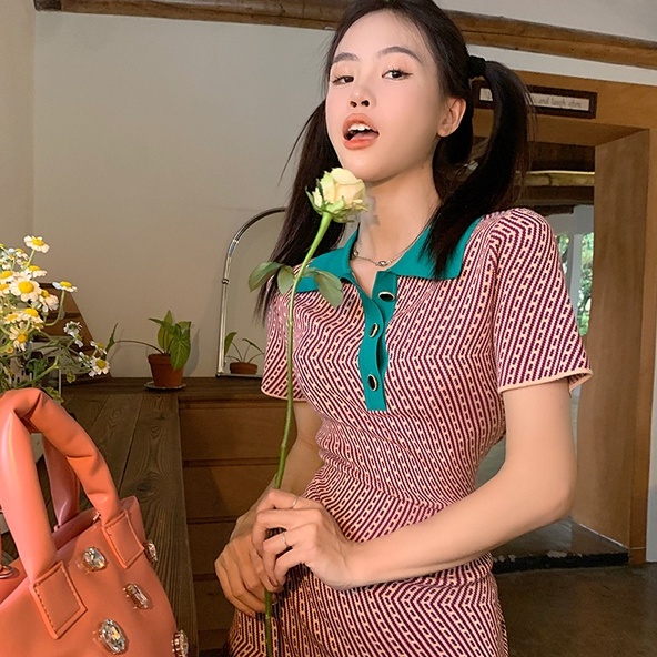 Đầm ngắn ZHELIHANGFEI vải dệt kim jacquard thắt eo màu sắc tương phản