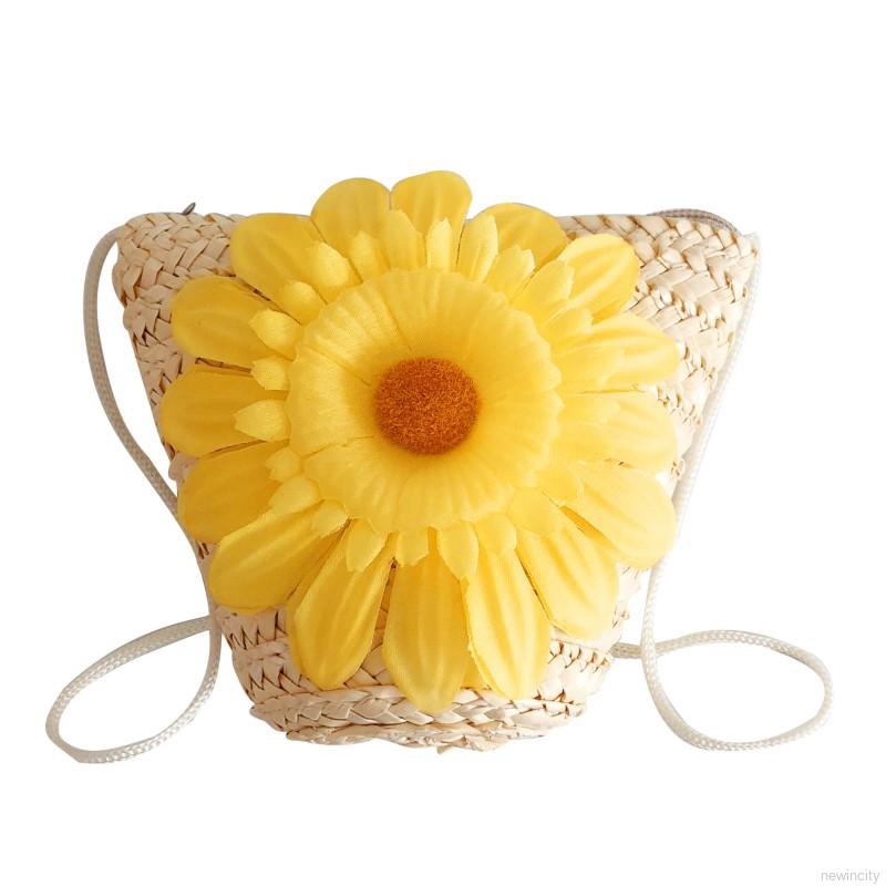 Túi đeo chéo phối hoa dễ thương cho bé gái