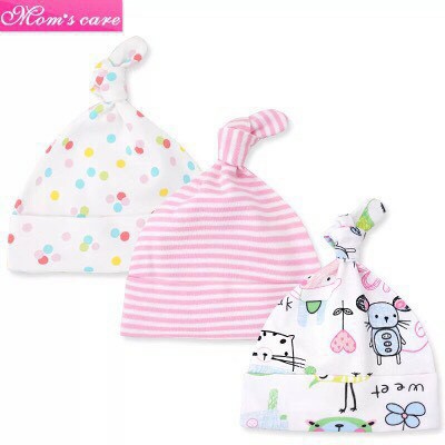 Set 3 mũ MomCare xuất dư cho bé trai/bé gái 1-6 tháng