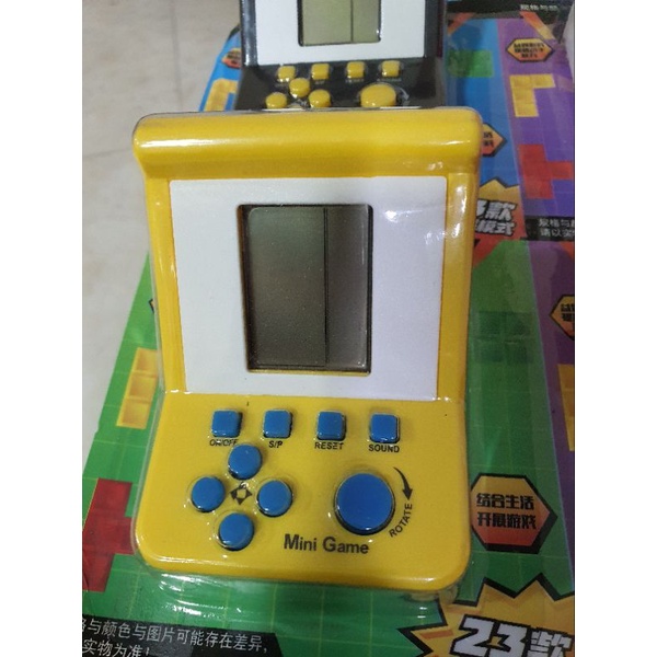 Máy điện tử chơi game cầm tay nhiều trò Youngcityshop