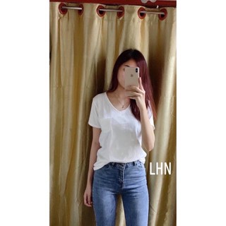 Áo thun cổ tim