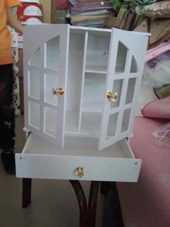 Kệ mỹ phẩm đa năng
