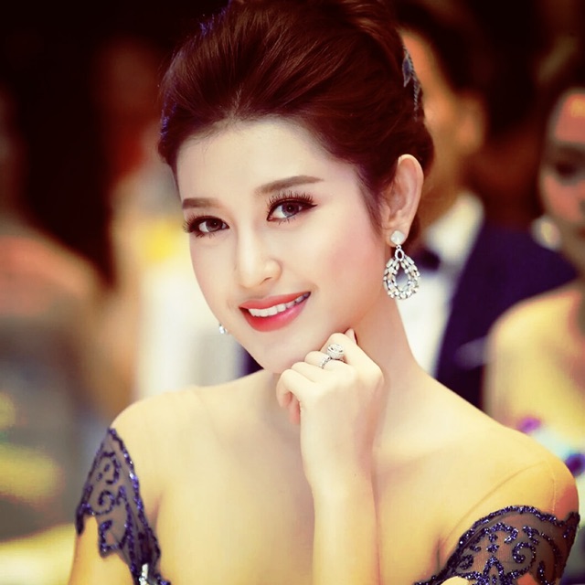 DiệpHoàngOFFICIAL