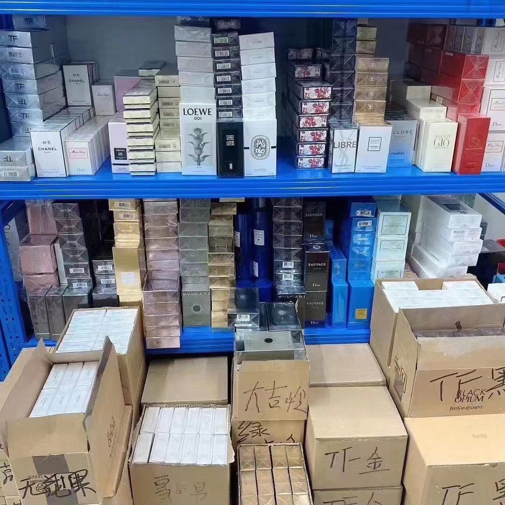 Bộ 5x5ml mẫu thử nước hoa phiên bản Q