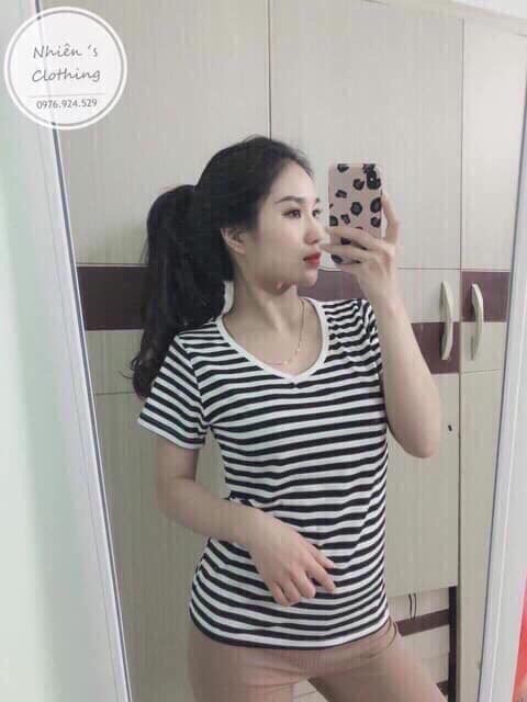 Áo Hmm cổ tim