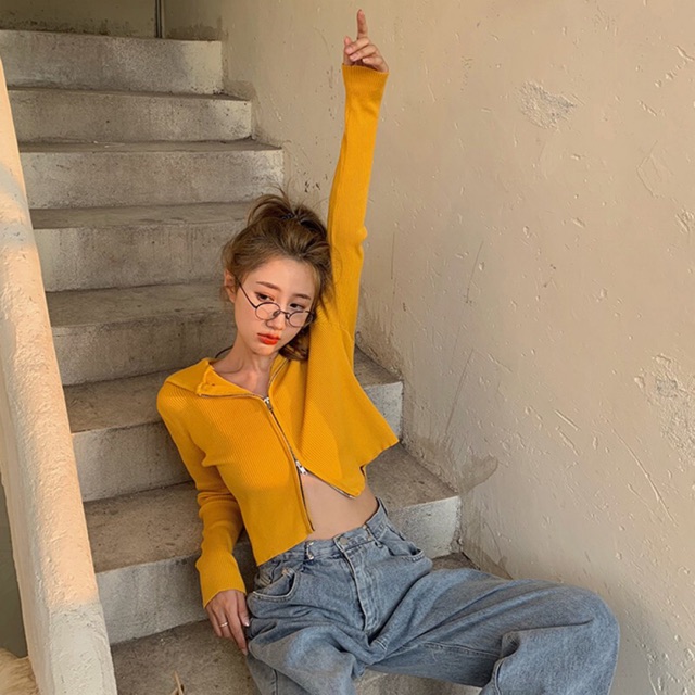 ÁO THUN GÂN CROPTOP DẠO PHỐ THỜI TRANG