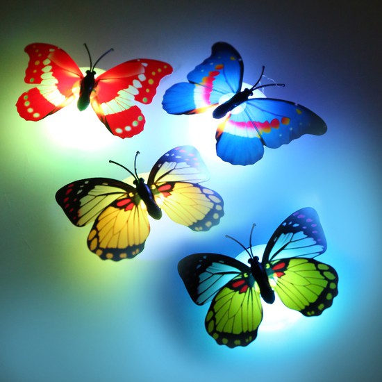 Đèn LED đổi màu hình bướm trang trí phòng