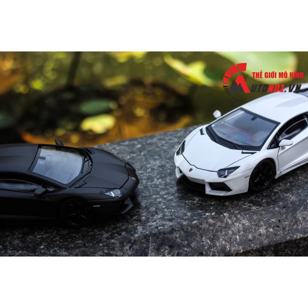 MÔ HÌNH XE LAMBORGHINI AVENTADOR LP700-4 WHITE 1:24 WELLY 5806