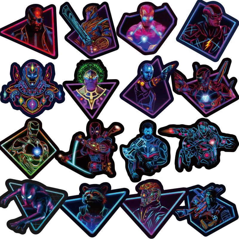 Set 100 decal chủ đề siêu anh hùng Marvel phản quang